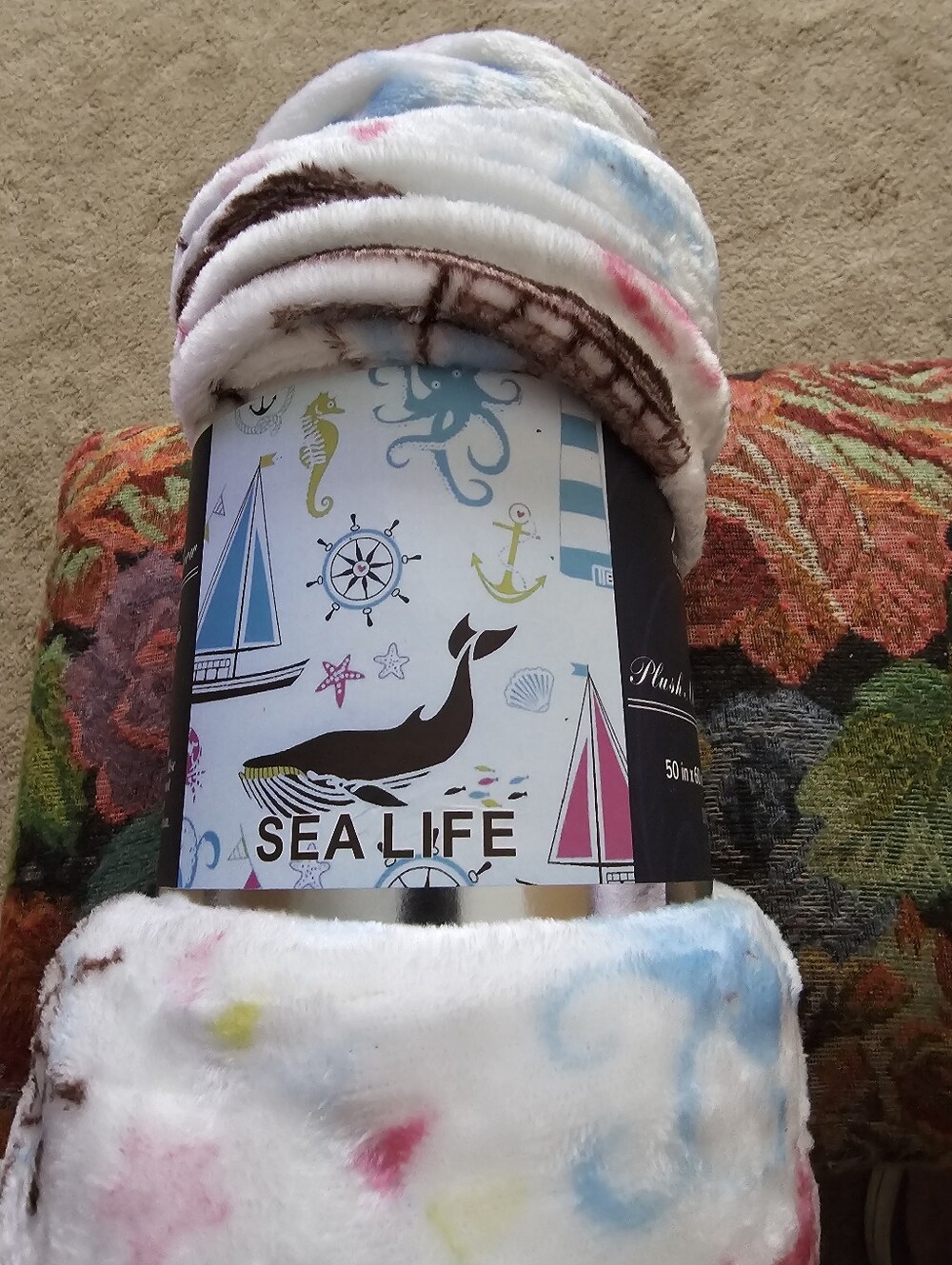 Sea Life Plush Throw Blanket - White Multi  50"x60"